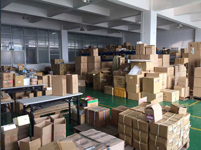 潤(rùn)滑泵倉庫一角